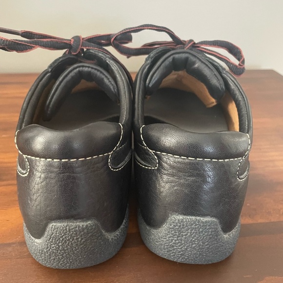Vintage Born Black and Burgundy Leather Bowling Shoes - Picture 7 of 9